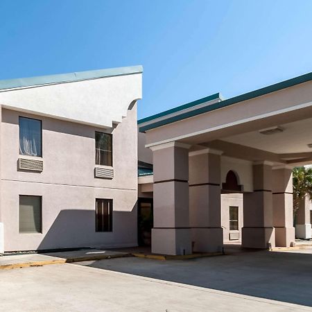 Quality Inn & Suites Lafayette Buitenkant foto