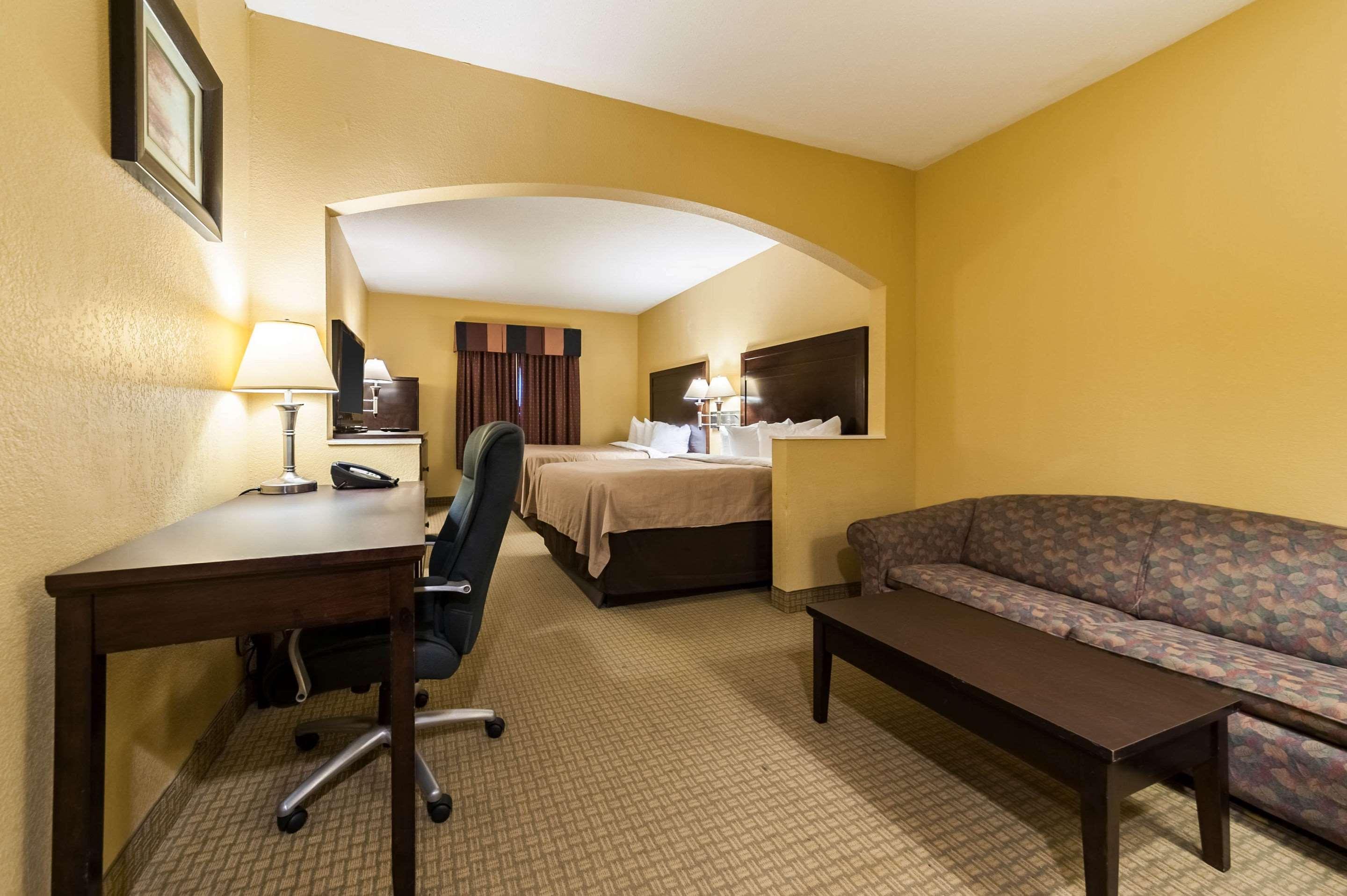 Quality Inn & Suites Lafayette Buitenkant foto