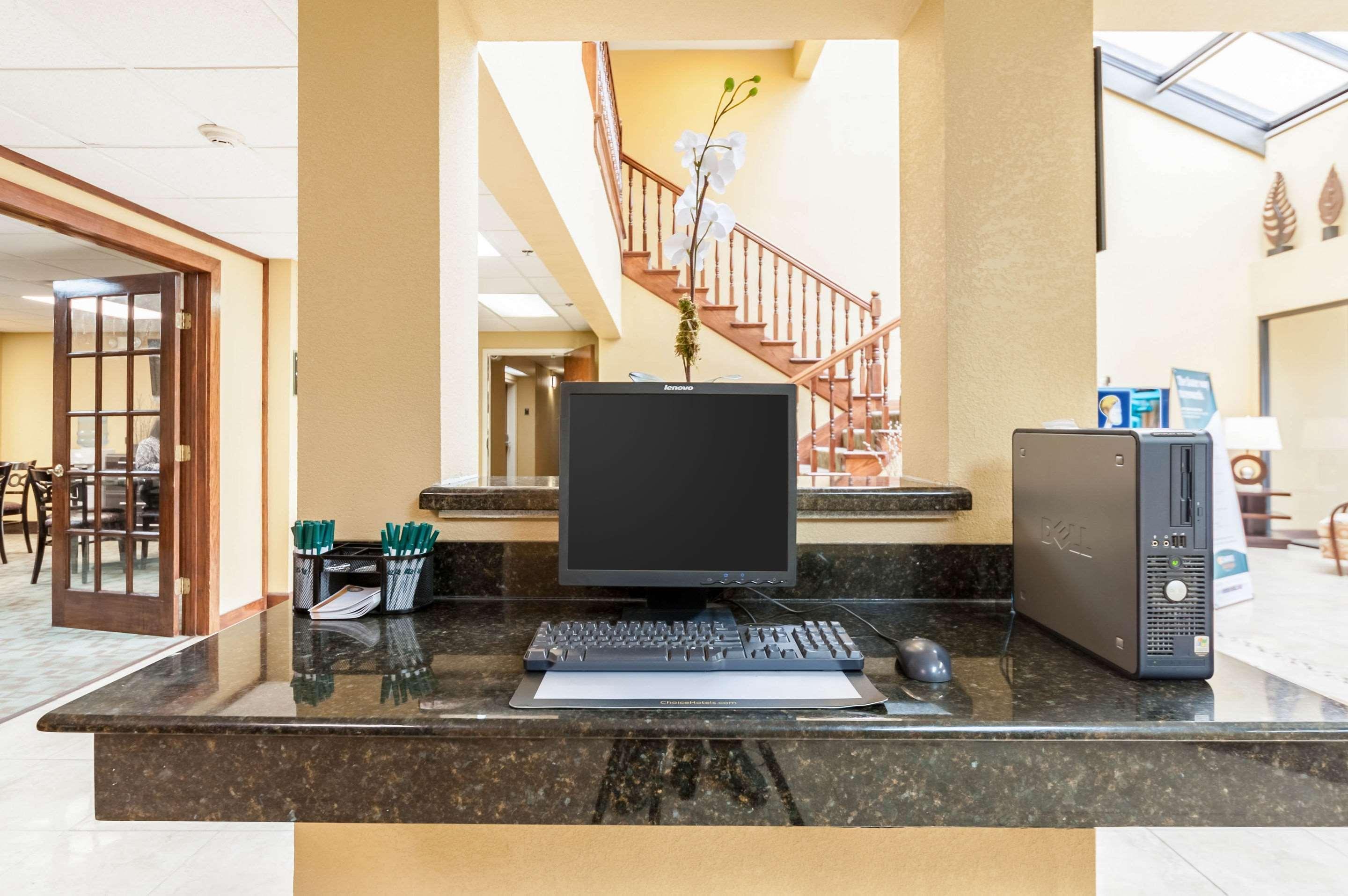 Quality Inn & Suites Lafayette Buitenkant foto