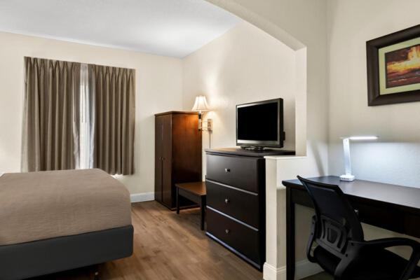Quality Inn & Suites Lafayette Buitenkant foto