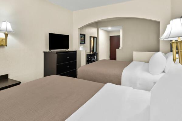 Quality Inn & Suites Lafayette Buitenkant foto