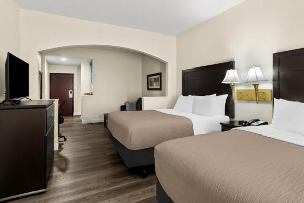 Quality Inn & Suites Lafayette Buitenkant foto