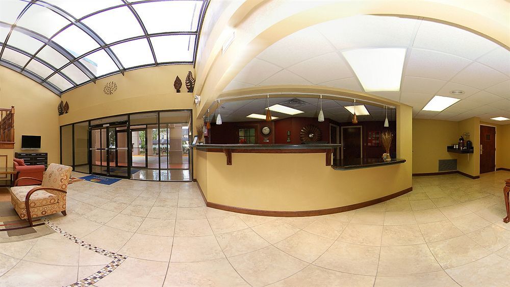 Quality Inn & Suites Lafayette Buitenkant foto
